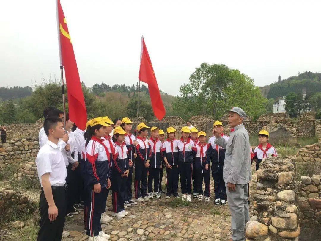 怎么设置微信打开密码或指纹锁？